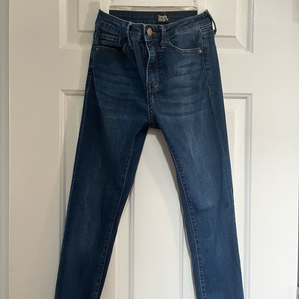 Dark blue skinny jeans size 00 good condition